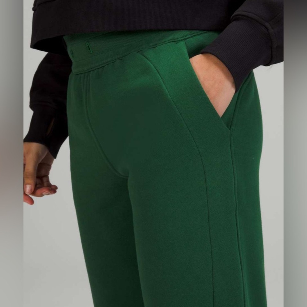 Lululemon Scuba High-Rise Jogger- Everglade Green/ Size 0 - Picture 3 of 12